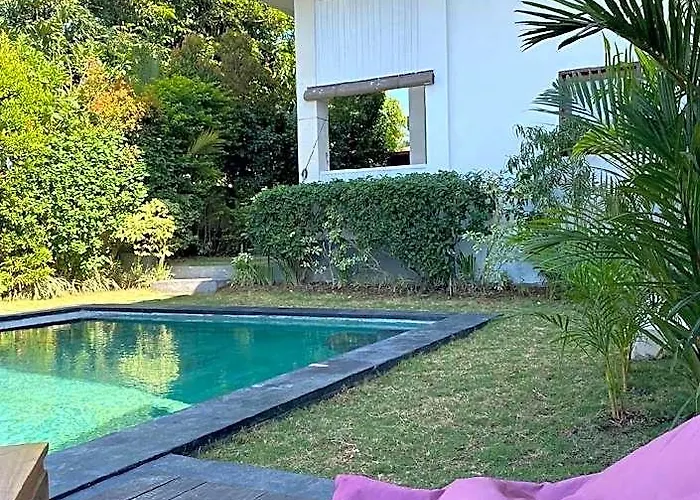 Hotel Unique Canggu Buduk